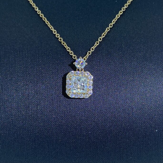 0.60 Carats Princess Cut Moissanite 14K Yellow Gold Pendant Necklace/ 0.30Ct/17Ps Round Cut Moissanite/ Halo Style/ Total Weight 2.1G | N21