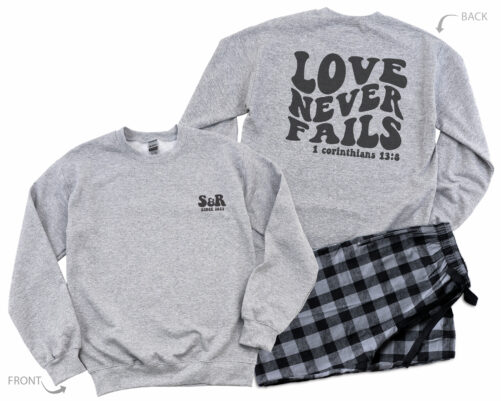 Love Never Fails - Couple Matching Pajamas, Personalized Anniversary Gift, Husband Valentines Day Gift, Boyfriend Bible Verse Gg