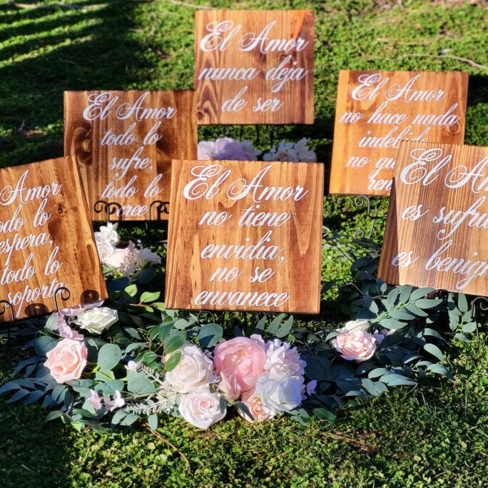 Corintios Espanoles 13-4-8/Wedding Aisle Signs/Letreros De Pasillo En Espanol/Spanish Corinthians/El Amor Nunca Falla/El Es Paciente/