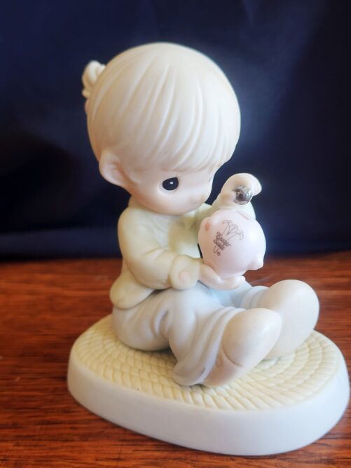 Vintage 1998 Precious Moments Love Is Kind